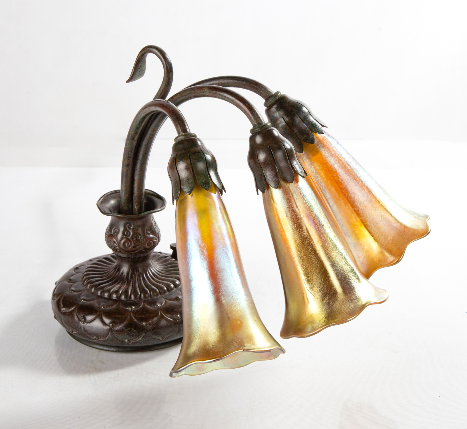 TIFFANY STUDIOS THREE-LIGHT LILY