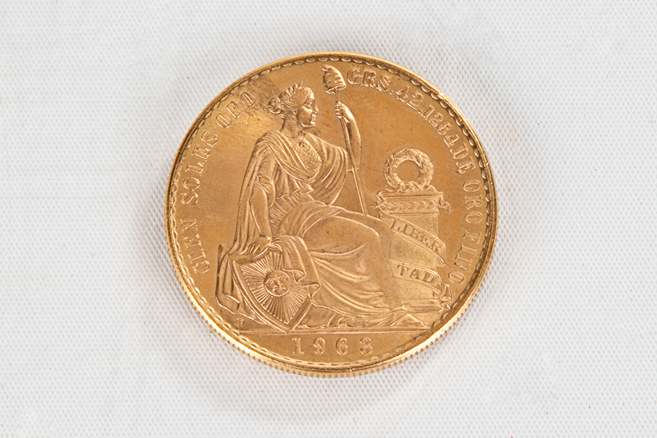 1963 PERU 100 SOLES GOLD COIN Lima mint,