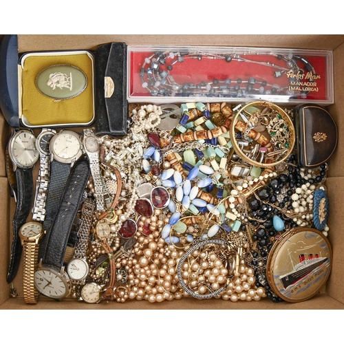 Miscellaneous costume jewellery