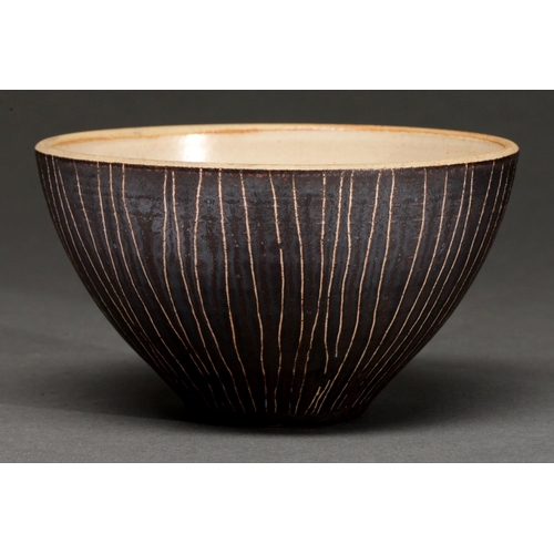 Studio Ceramics. Bowl, thrown stoneware