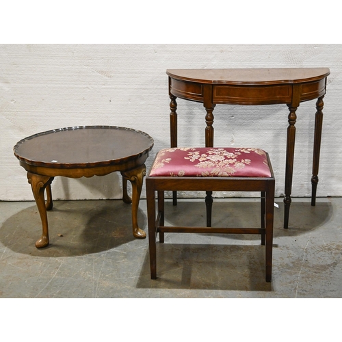 A mahogany dressing stool, a serpentine
