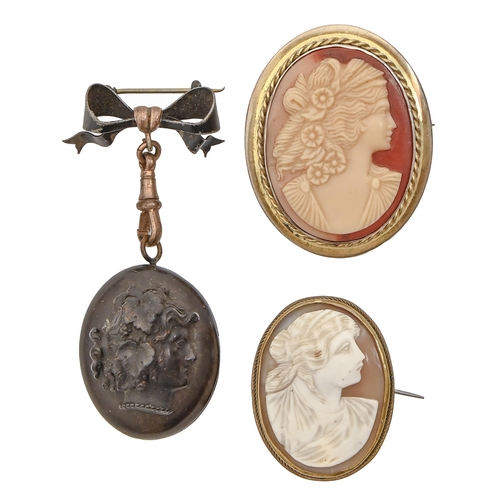 A Victorian jet cameo locket, a