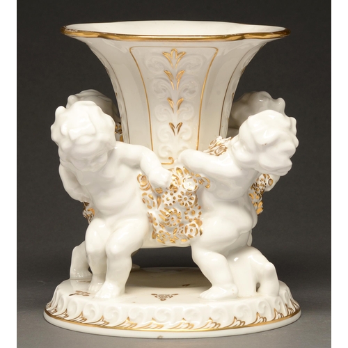 A Hutschenreuther gilt porcelain