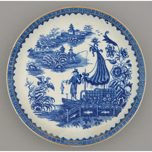 A Worcester blue and white saucer dish,