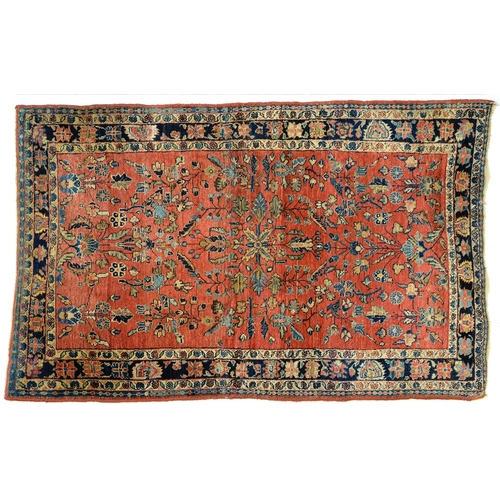 A Sarouk rug, 102 x 157cm