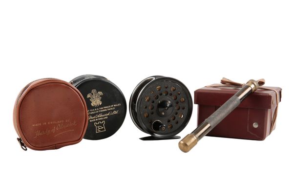 HARDY: TWO REEL POUCHES a brown cardboard
