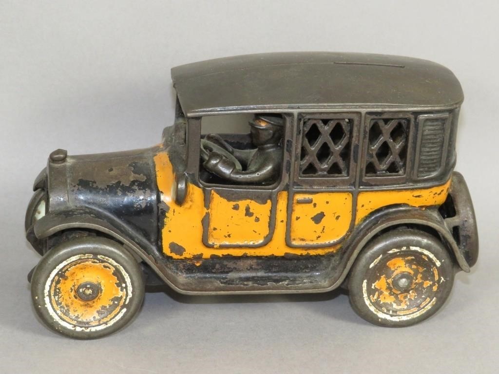 EARLY ARCADE YELLOW CAB CAST IRON