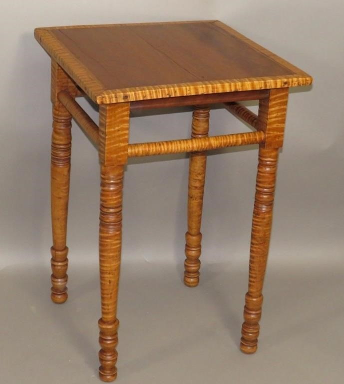 SIDE TABLEca. 1830; in tiger maple and