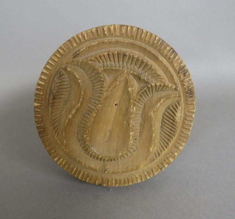 FINE CARVED TULIP PATTERN BUTTER