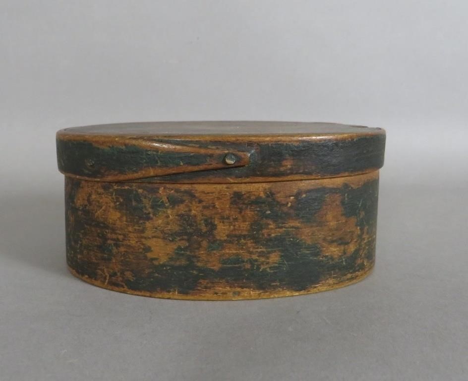 GREEN PAINTED OVAL BENTWOOD BAND