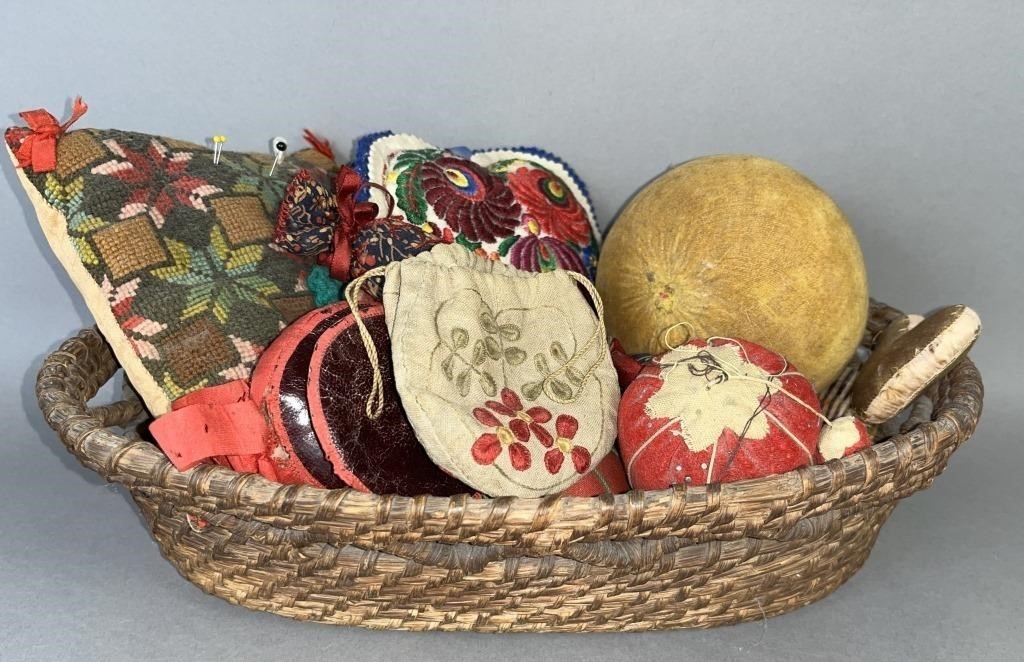 FINE SEWING BASKET WITH COLLECTION