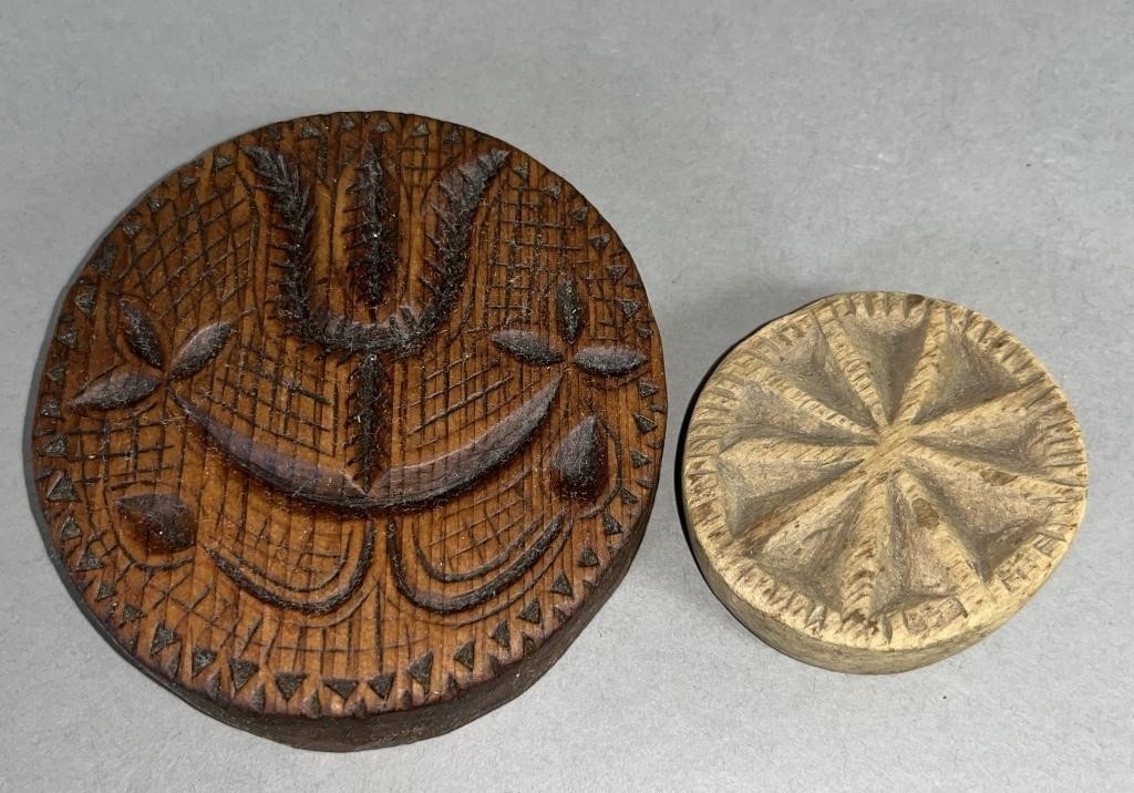 2 CARVED SOFTWOOD BUTTER PRINTS