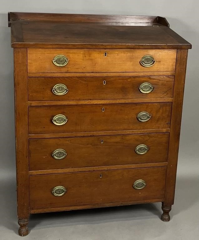 CHEST OF DRAWERS WITH DESKTOP CA. 1820;