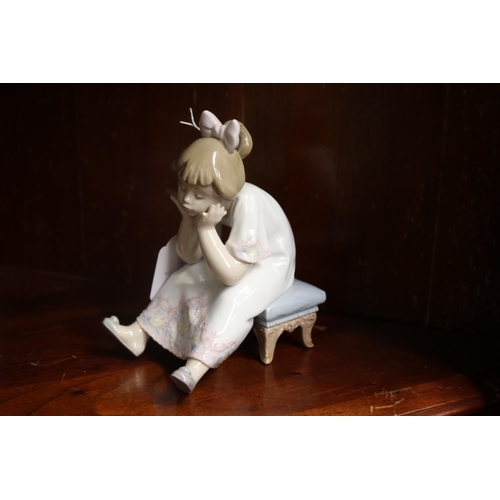Lladro Nothing To Do, girl on stool