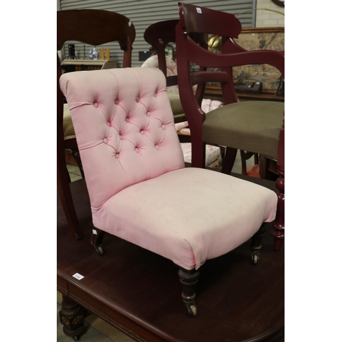 Antique turned leg parlor chair