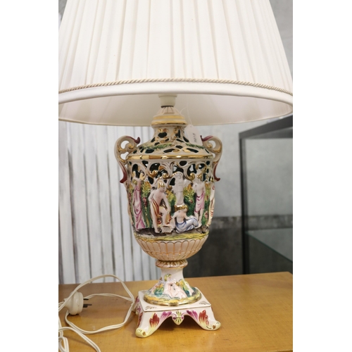 Capodimonte lamp, approx 66cm H