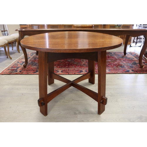 Arts & Crafts oak circular table