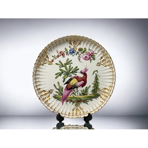 AN 18th CENTURY CHELSEA-BIRD PLATE.Hand