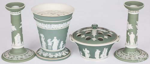 FOUR PIECES OF WEDGWOOD GREEN JASPERWAREFour