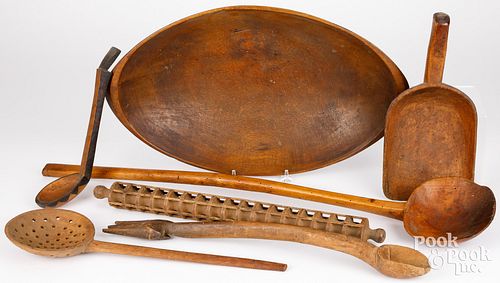 GROUP OF WOODENWARE, 19TH C.Group