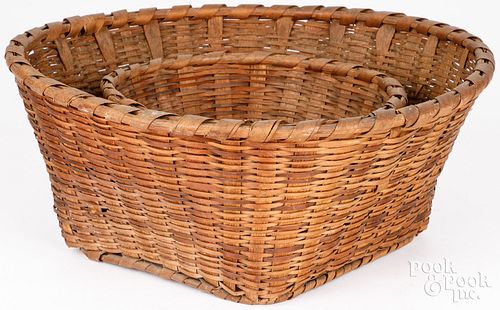 UNUSUAL SPLINT GATHERING BASKET,