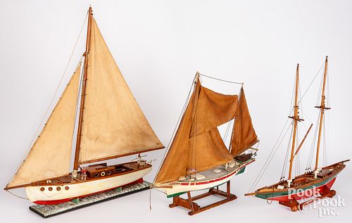 THREE TOY BOAT MODELS, 20TH C.Three