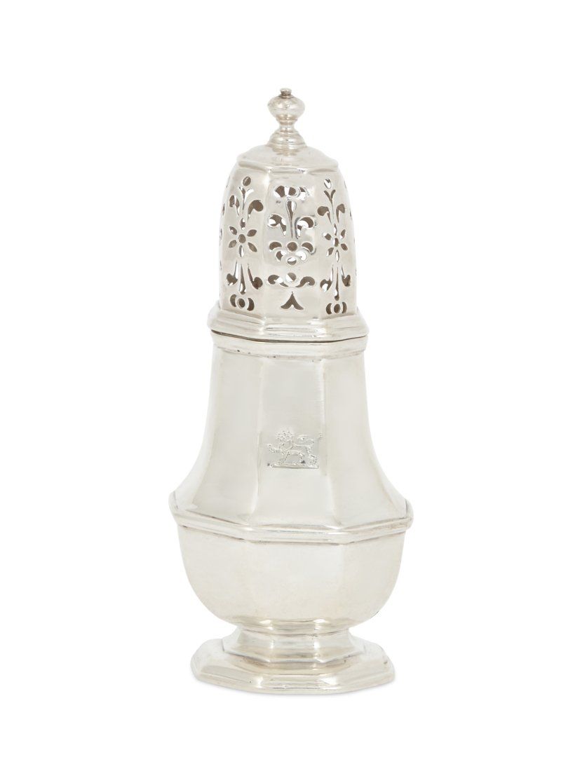 A GEORGE I STERLING SILVER OCTAGONAL