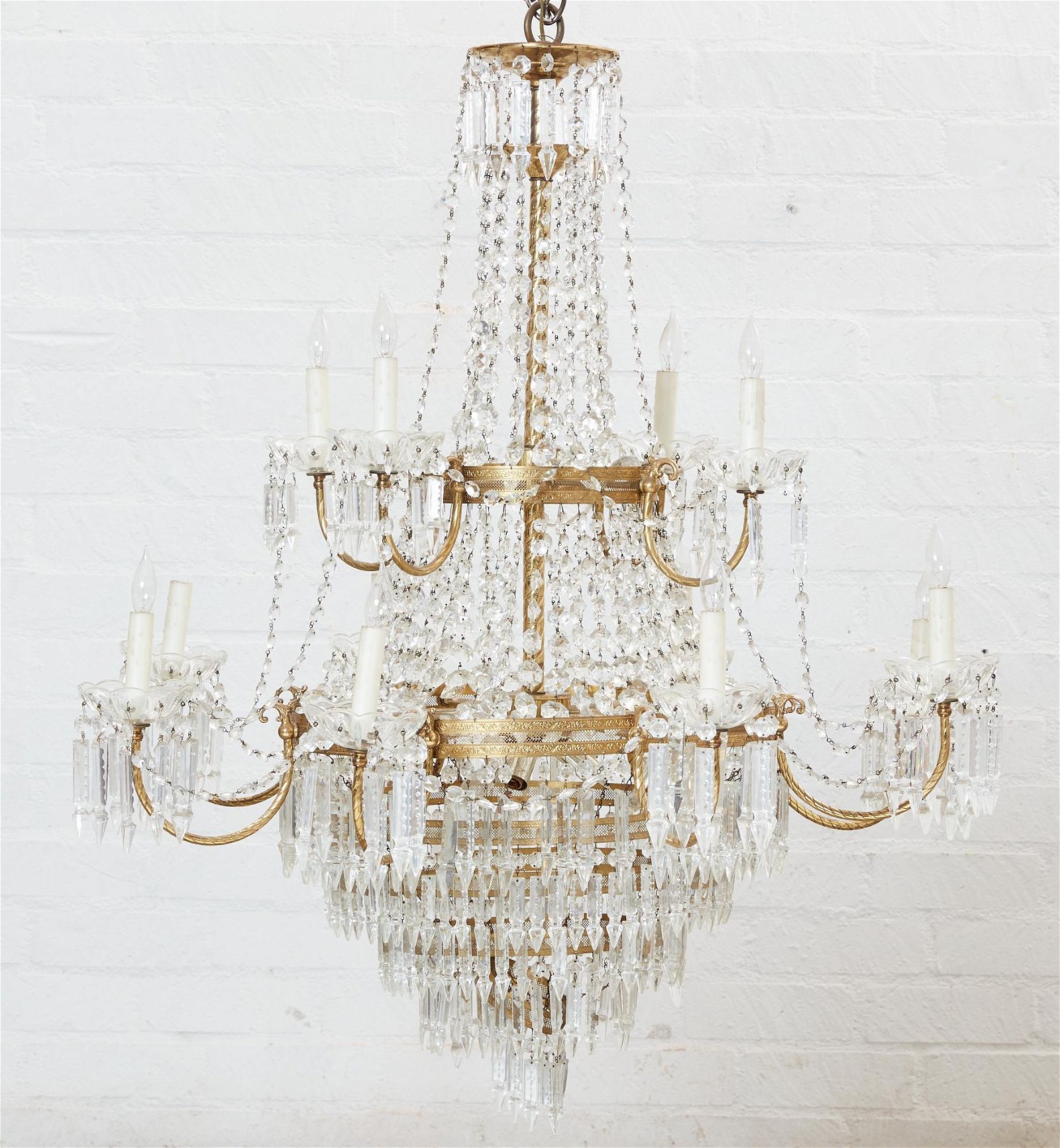 A NEOCLASSICAL STYLE TWELVE LIGHT