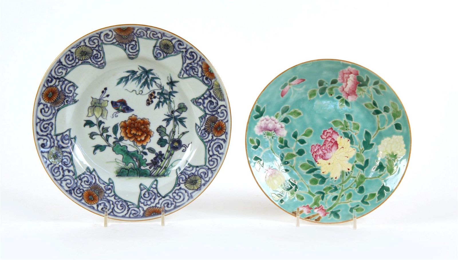 TWO CHINESE PORCELAIN DISHESTwo