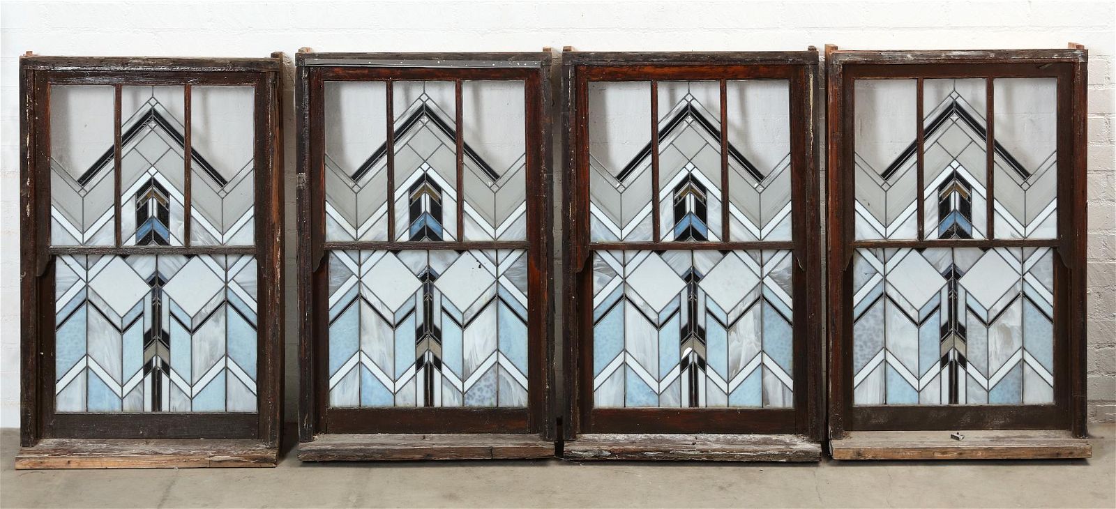 A SET OF FOUR ARTS & CRAFTS DOUBLE HUNG