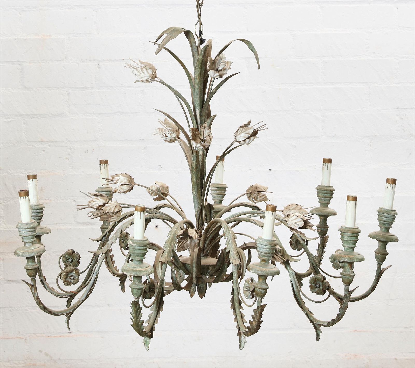 A NEOCLASSICAL STYLE NINE LIGHT