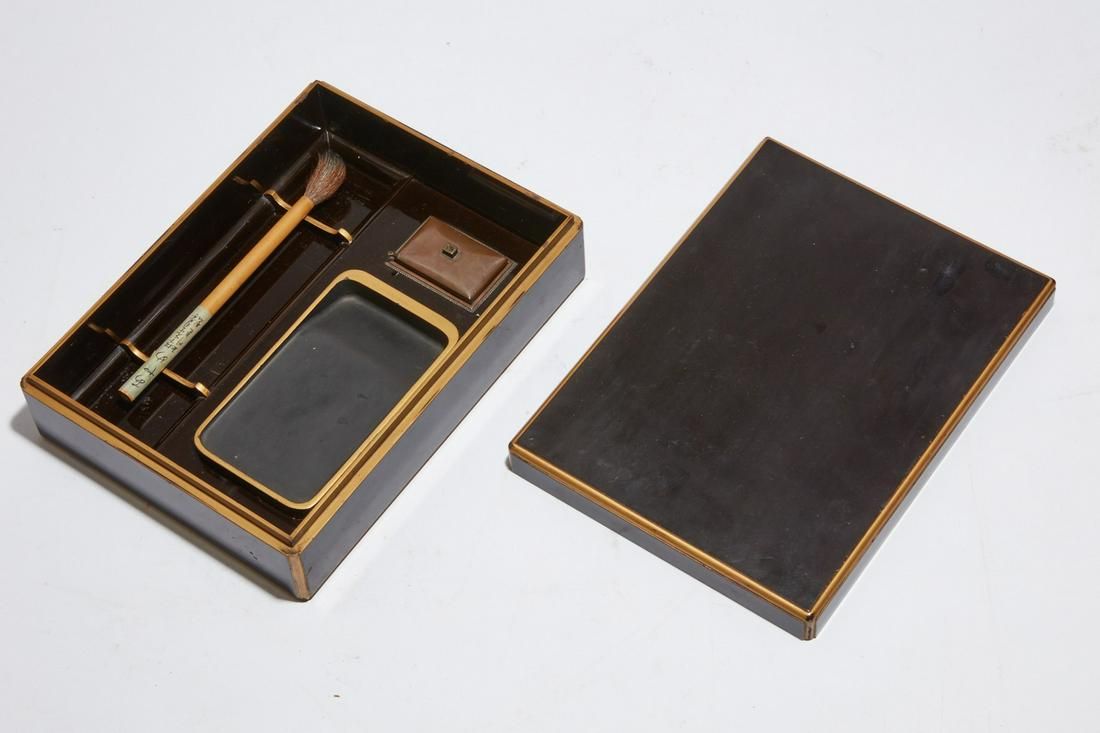 A JAPANESE LACQUERED WRITING BOX