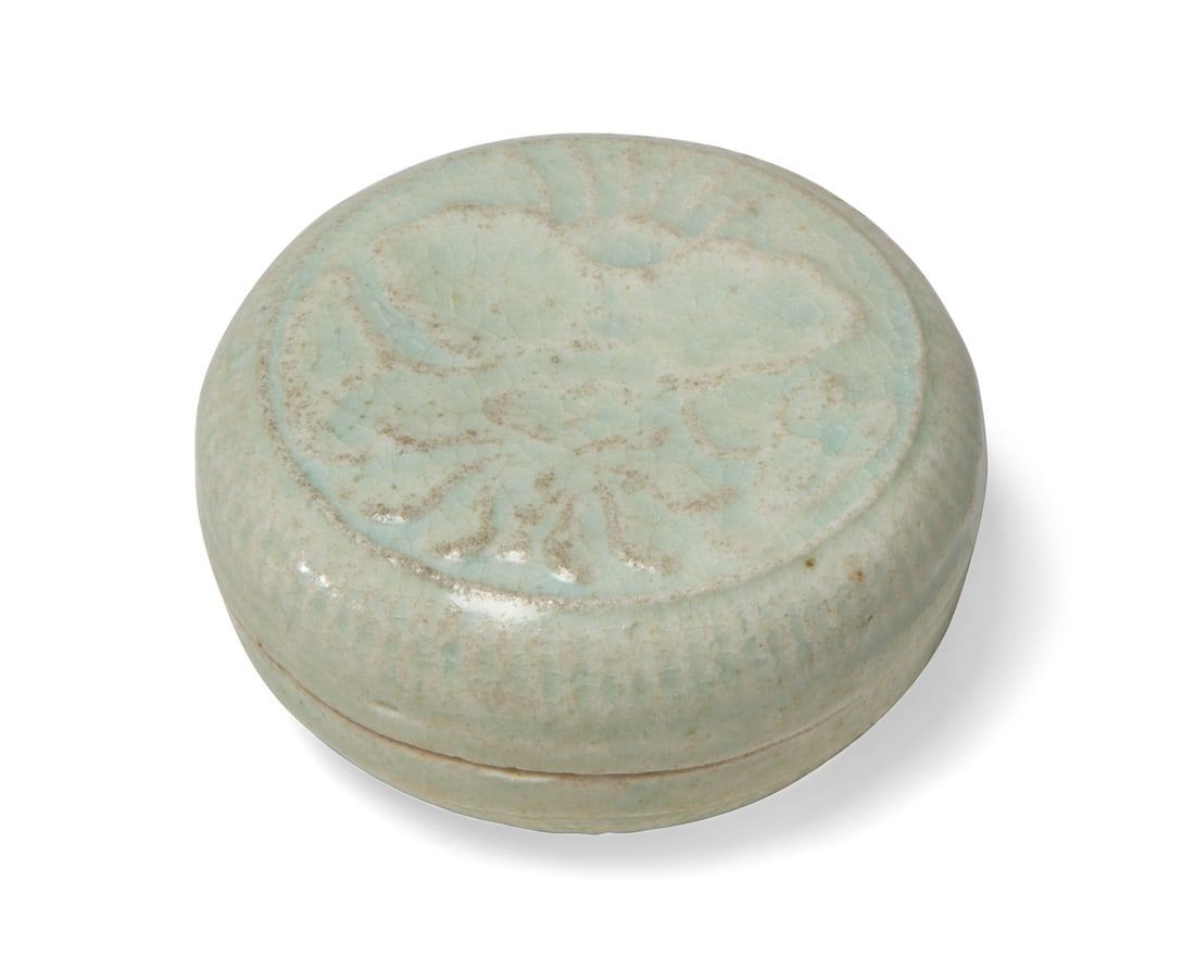 A QINGBAI PORCELAIN COVERED BOXA