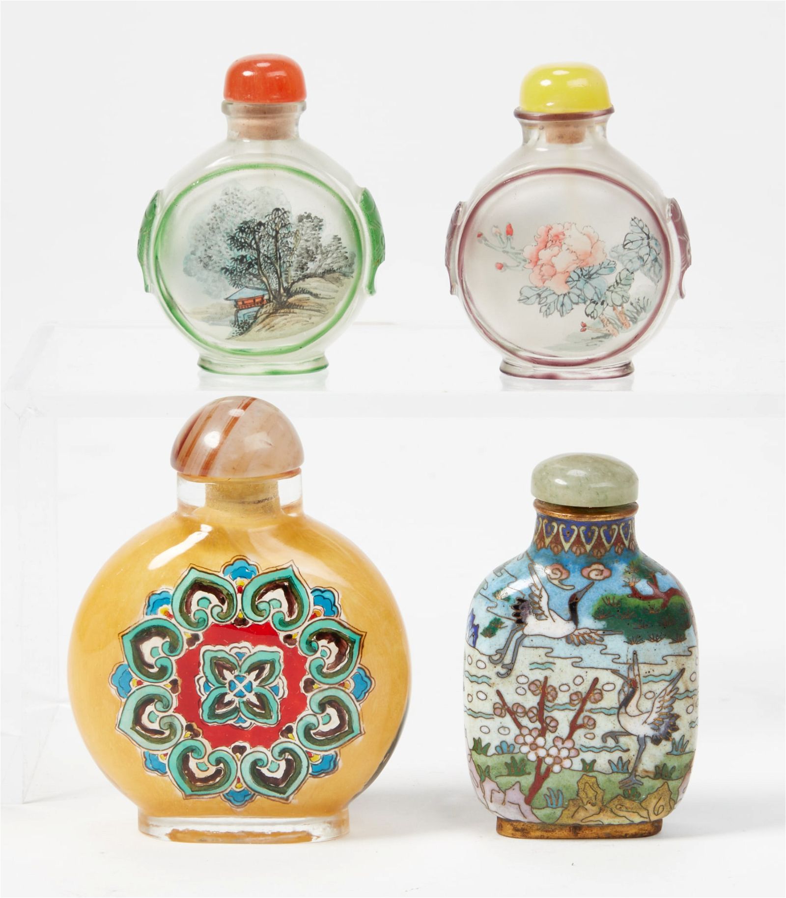 FOUR CHINESE SNUFF BOTTLESFour