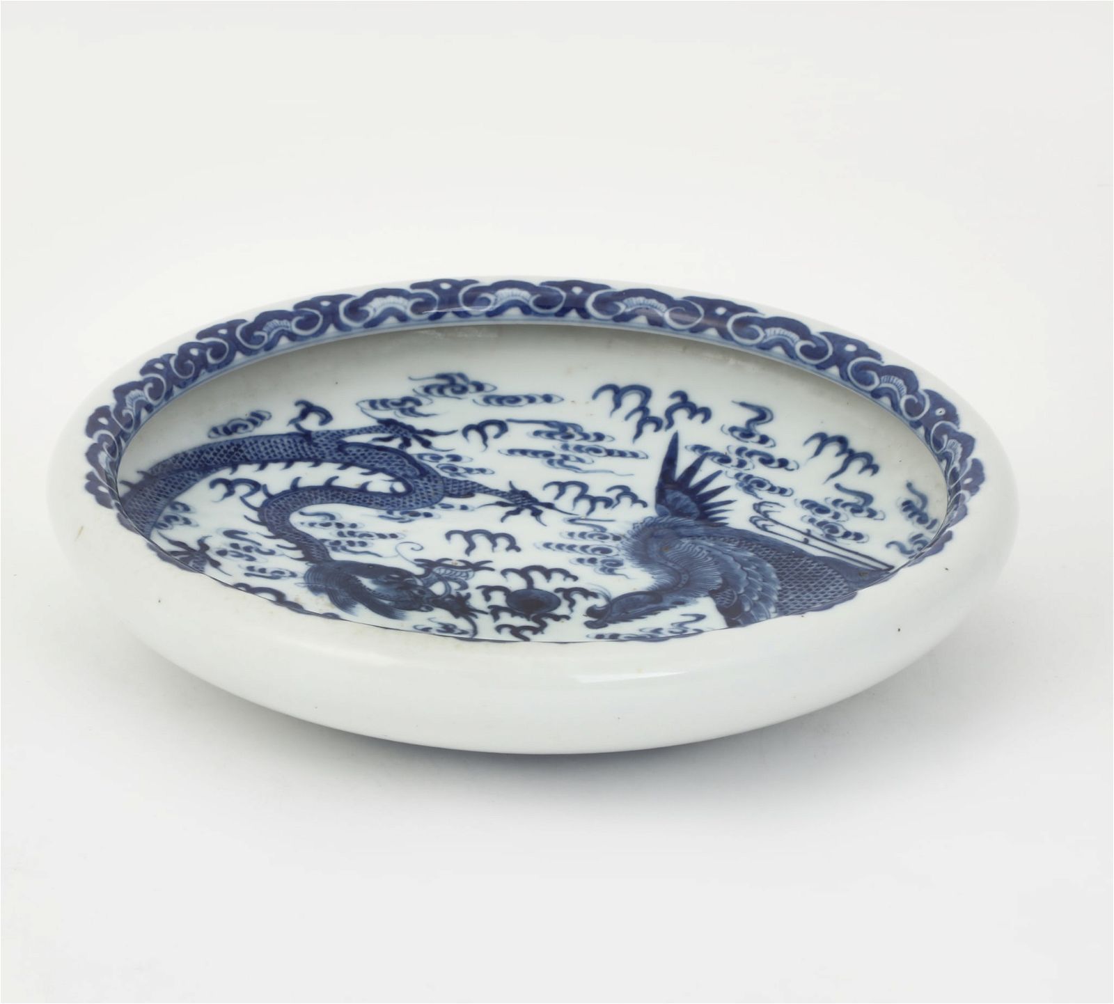 A CHINESE BLUE AND WHITE PORCELAIN