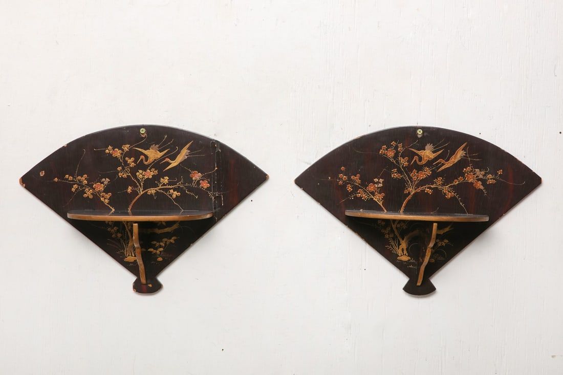 A PAIR OF JAPANESE LACQUER FAN