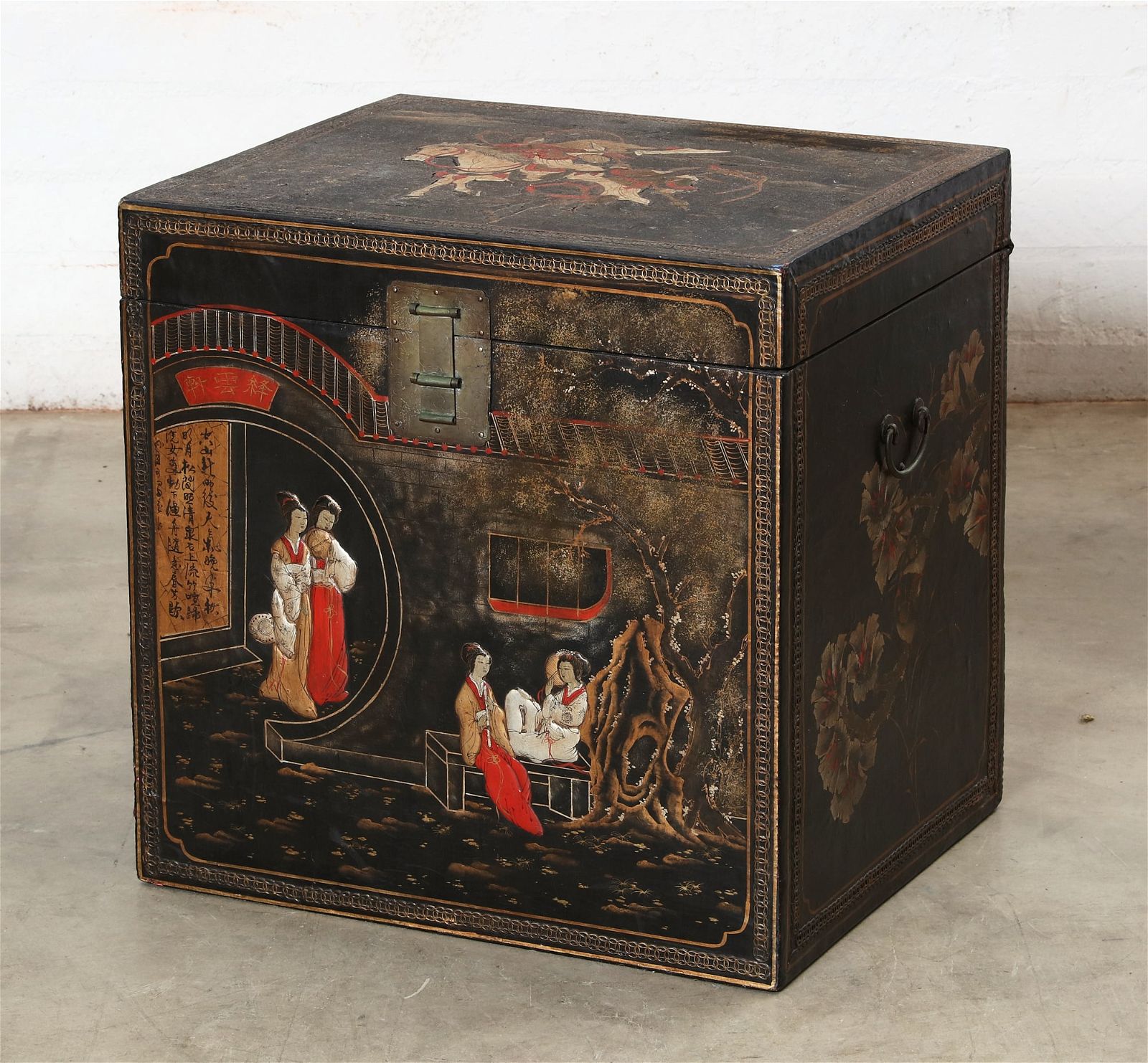 A JAPANESE LACQUERED TRUNKA Japanese