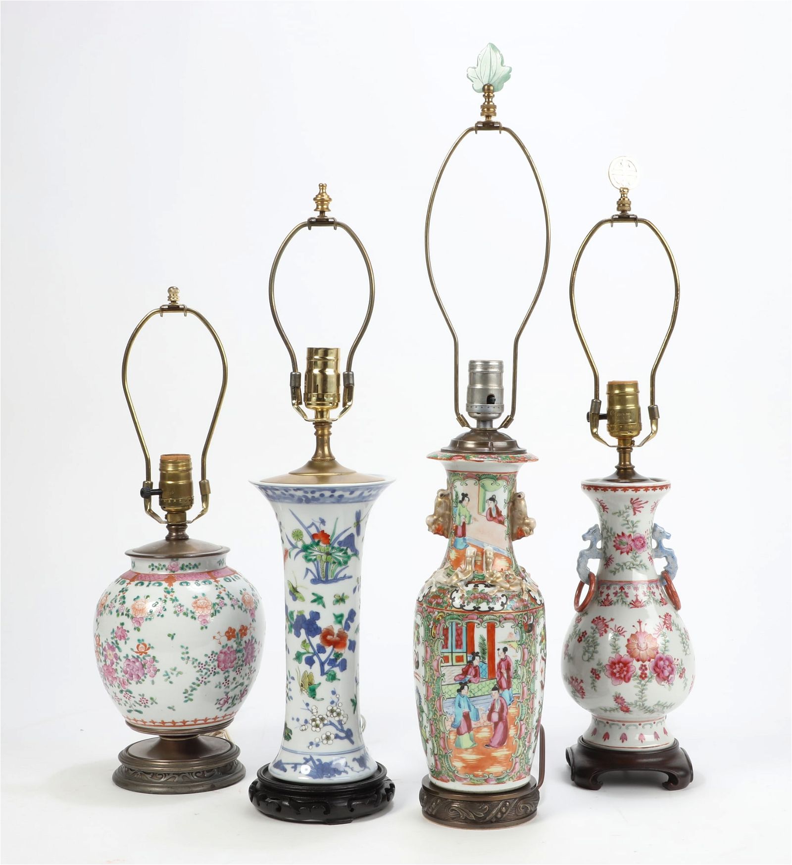 FOUR CHINESE PORCELAIN TABLE LAMPSFour
