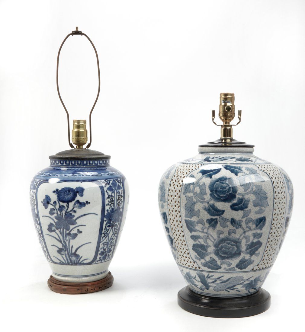 TWO CHINESE BLUE AND WHITE PORCELAIN