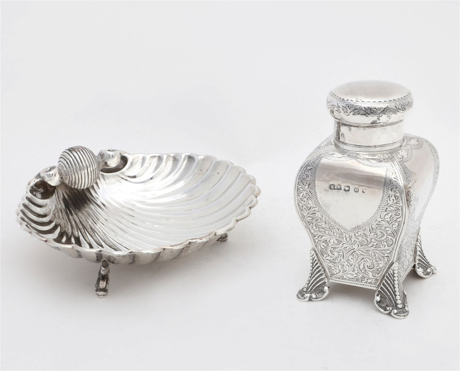 TWO STERLING SILVER TABLE DECORATIONSTwo