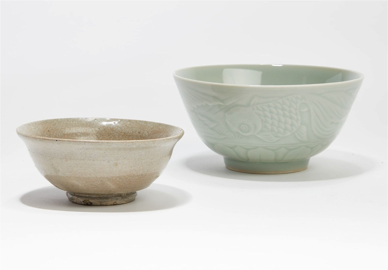 TWO CHINESE GLAZED PORCELAIN BOWLSTwo