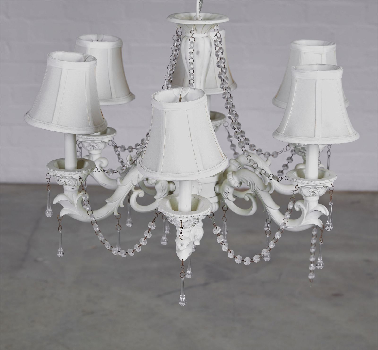 A NEOCLASSICAL STYLE WOOD SIX LIGHT