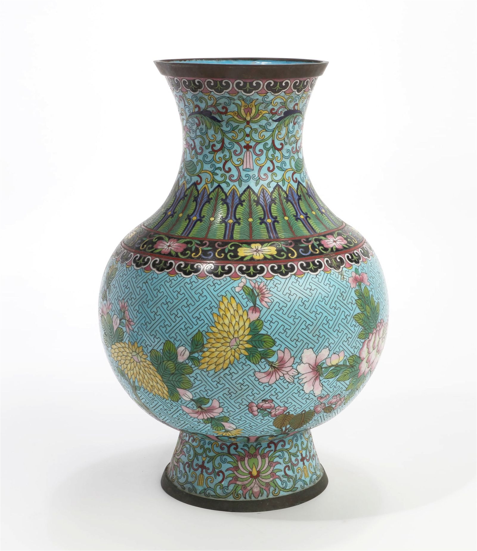 A CHINESE CLOISONNE VASEA Chinese cloisonne
