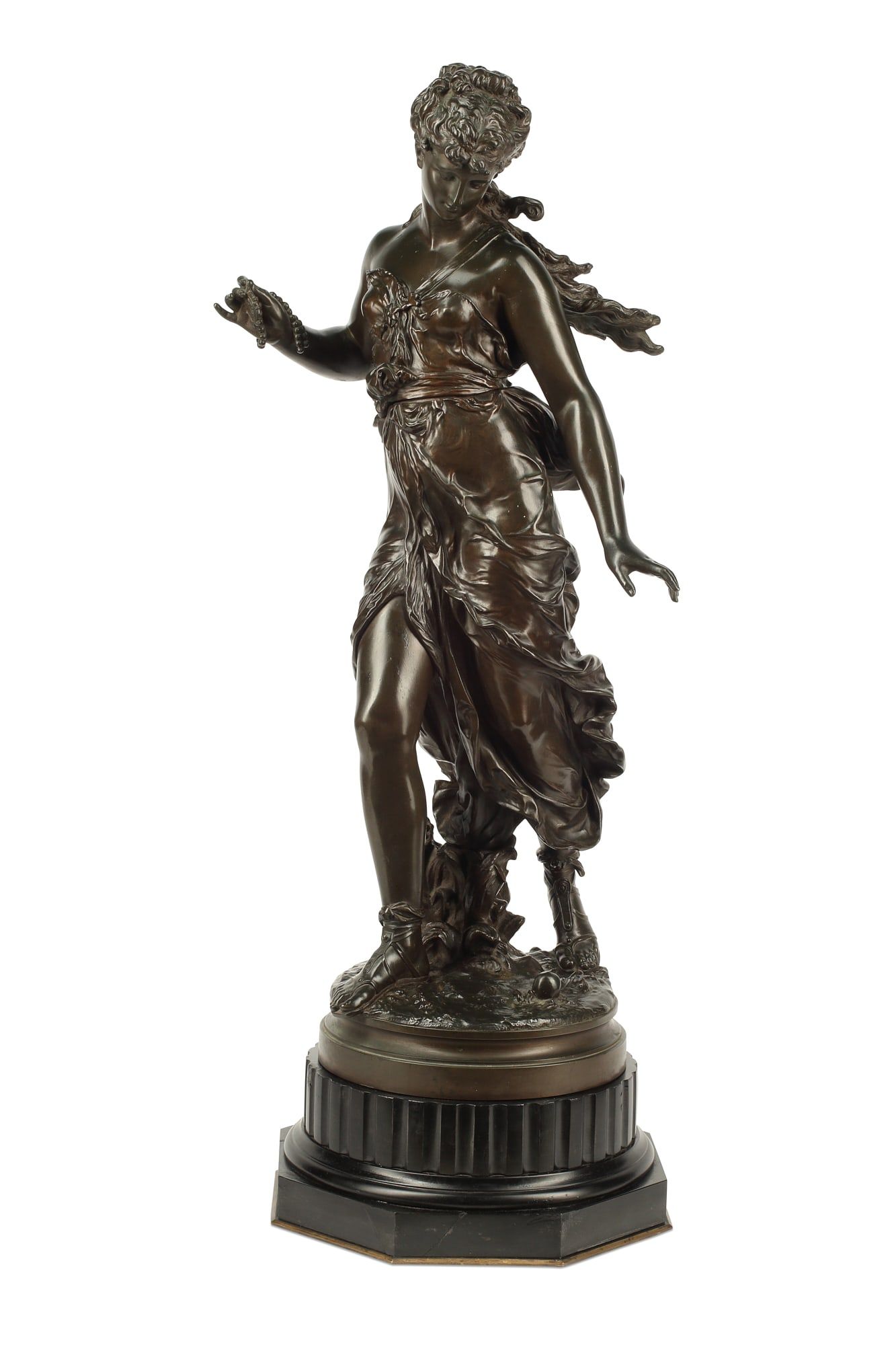 A FRENCH BRONZE FIGURE OF A MAIDEN,