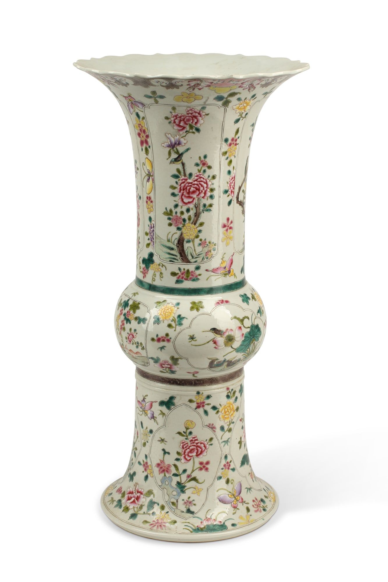 A CHINESE FAMILLE ROSE PORCELAIN