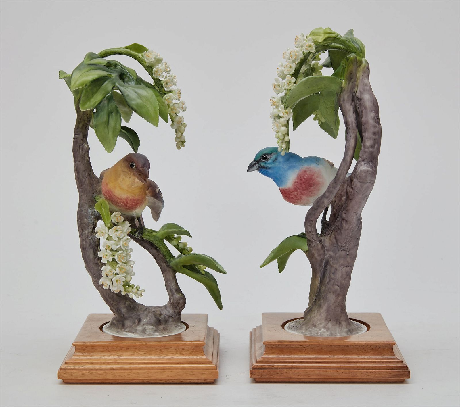 A PAIR OF ROYAL WORCESTER PORCELAIN