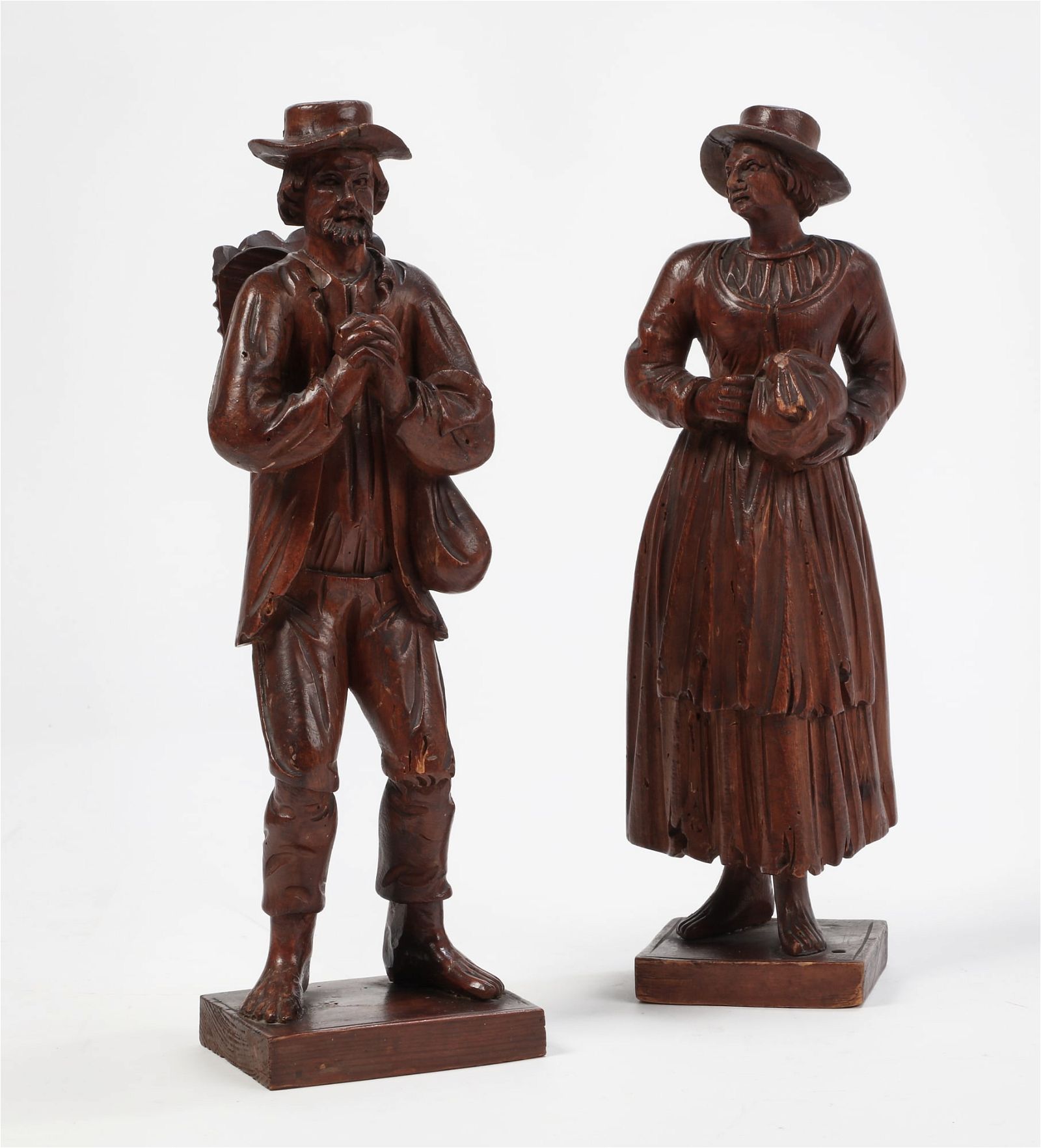 A PAIR OF GERMAN CARVED BOXWOOD
