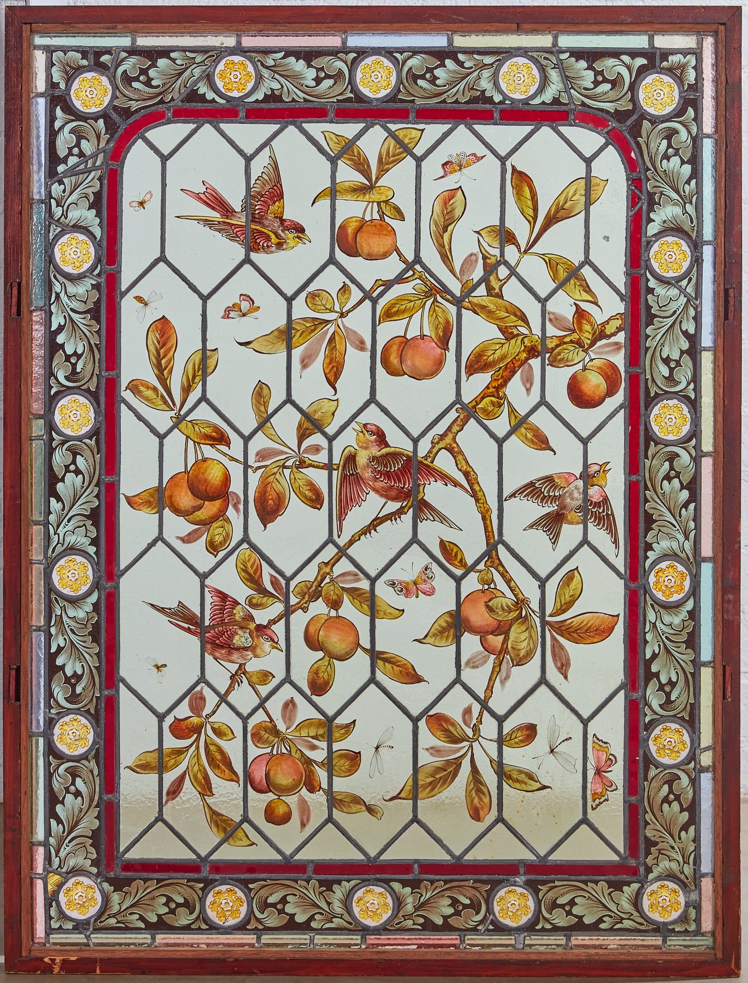 A FLORAL DECORATED LEADED GLASS