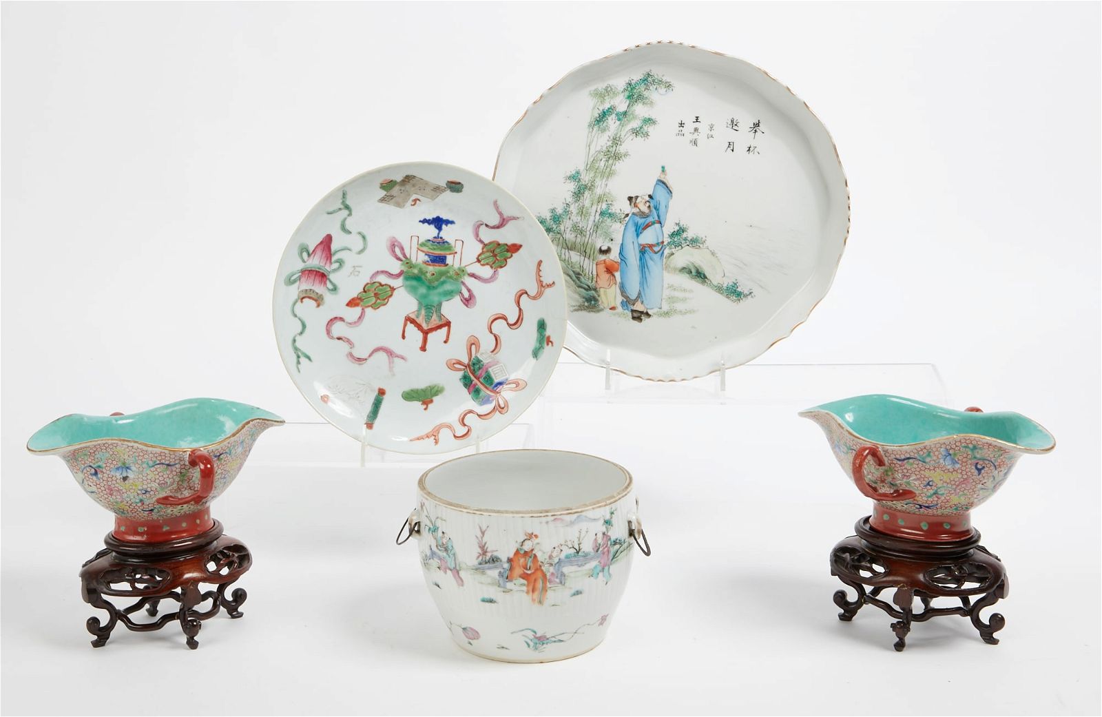 FIVE ASIAN PORCELAIN TABLE ARTICLESFive