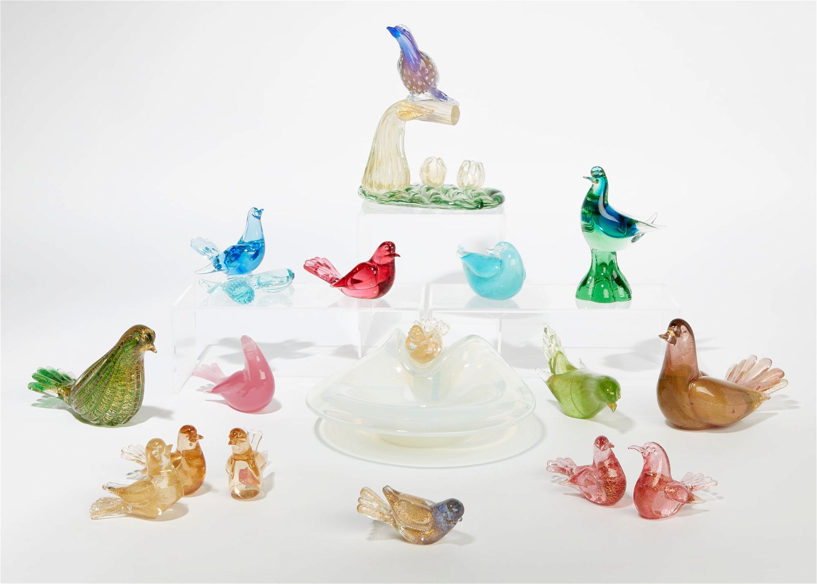 A GROUP OF FOURTEEN MURANO BIRDS AND